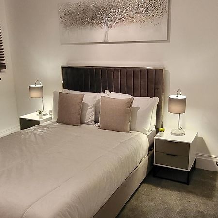 Stunning 2 Bedroom Apartment In Canary Wharf - Morland Apartments London Værelse billede
