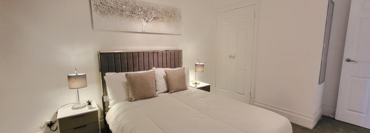 Stunning 2 Bedroom Apartment In Canary Wharf - Morland Apartments London Eksteriør billede
